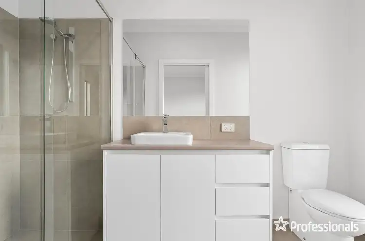 Sixth view of Homely house listing, 2 Travis Close, Lilydale VIC 3140