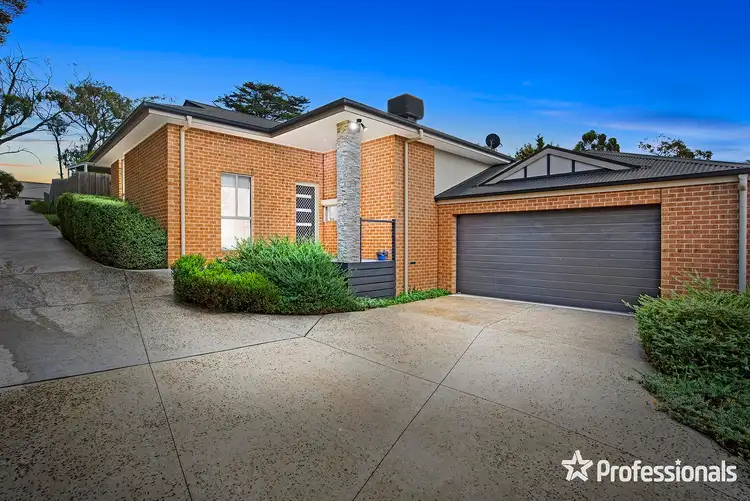 2/26 Hereford Road, Mount Evelyn VIC 3796