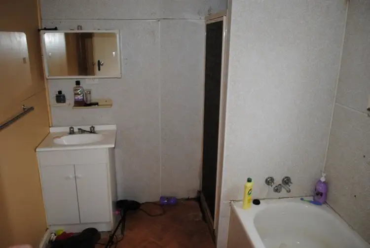 Sixth view of Homely house listing, 8 Carrick Street, Maryborough VIC 3465