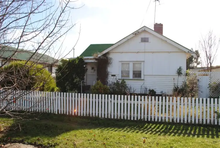 5 Barr Street, Maryborough VIC 3465