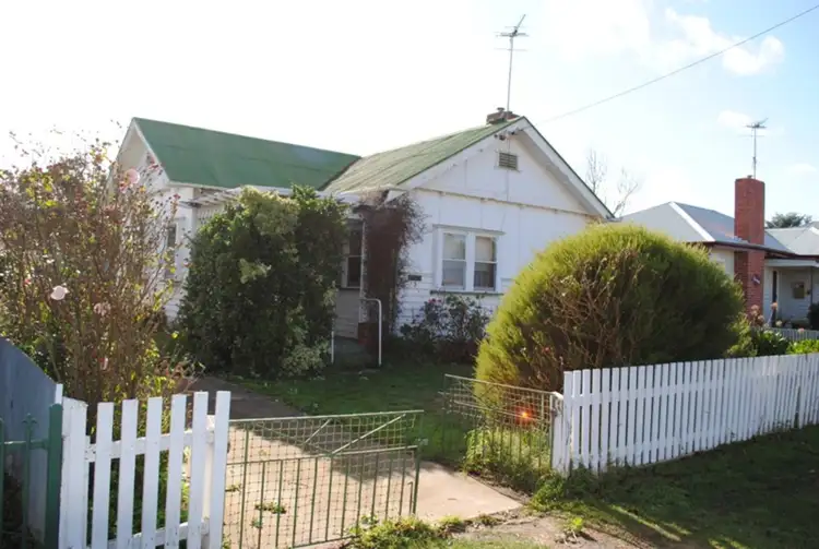Second view of Homely house listing, 5 Barr Street, Maryborough VIC 3465