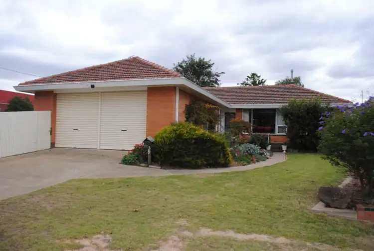 39 Raglan Street, Maryborough VIC 3465