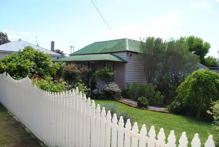 8 Kars Street, Maryborough VIC 3465