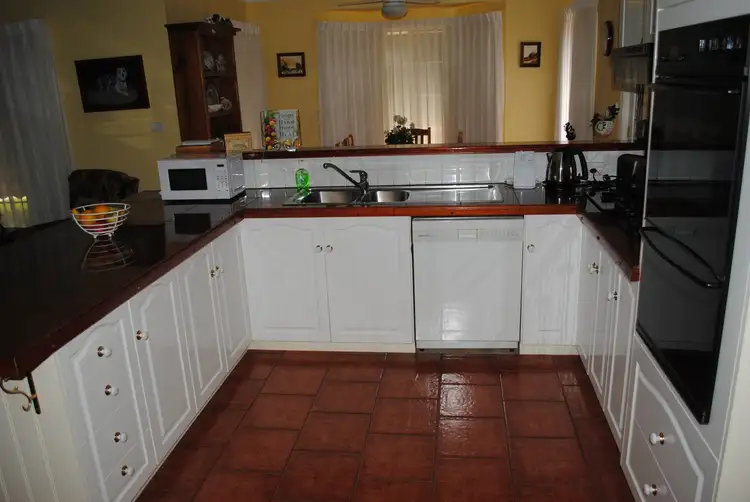 Sixth view of Homely house listing, 1 Joseph Court, Maryborough VIC 3465