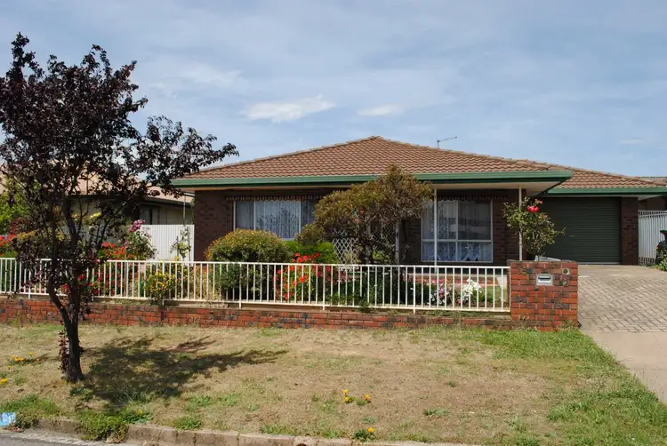 2/15 Mariners Reef Road, Maryborough VIC 3465