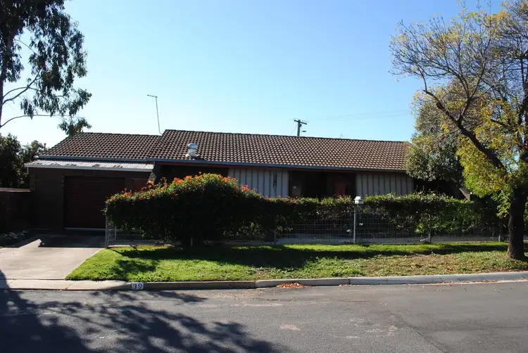 39 Argyle Road, Maryborough VIC 3465