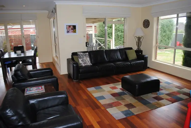 Sixth view of Homely house listing, 2 Luke Court, Maryborough VIC 3465