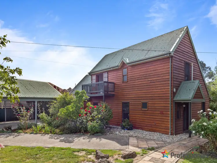 109 Canterbury Street, Brown Hill VIC 3350