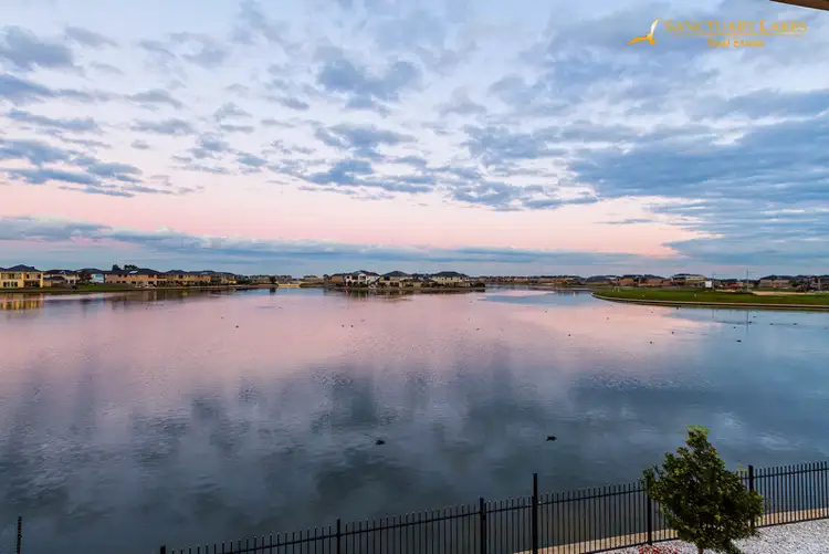6 Watersedge Cove, Sanctuary Lakes VIC 3030