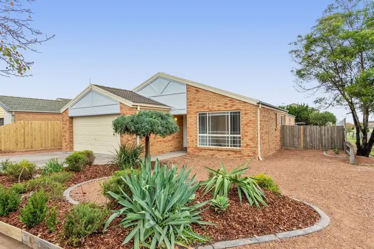 Main view of Homely house listing, 5 Twyford Close, Hillside VIC 3037