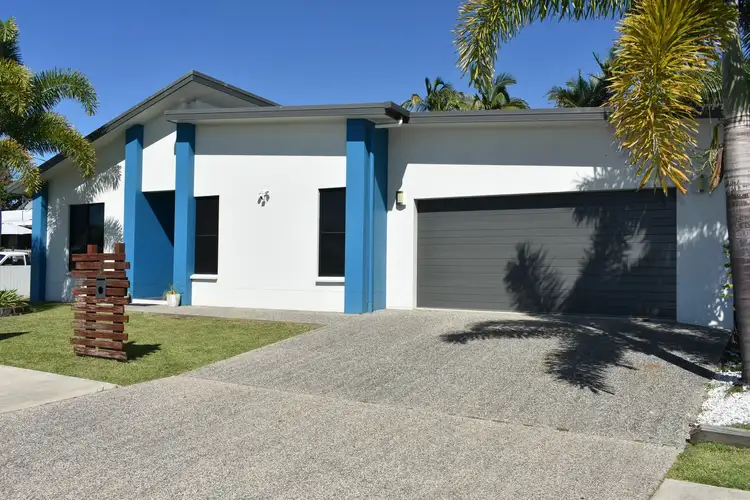 3 Holts Road, Beaconsfield QLD 4740