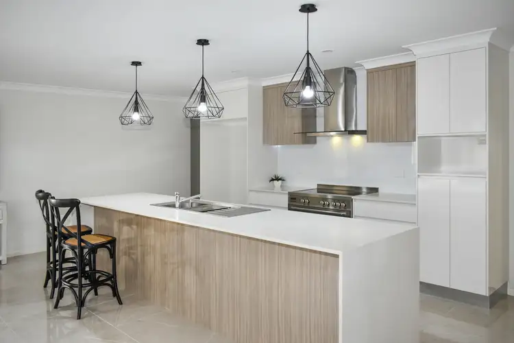 Second view of Homely house listing, 6 Eleanor Drive, Beaconsfield QLD 4740