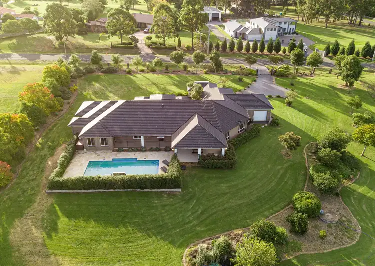 4 Cubitt Drive, Denham Court NSW 2565