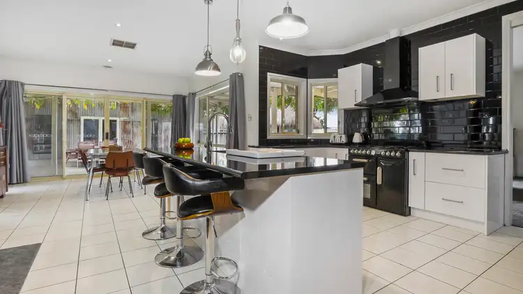 Sixth view of Homely house listing, 2 Argyle Place, Kialla VIC 3631