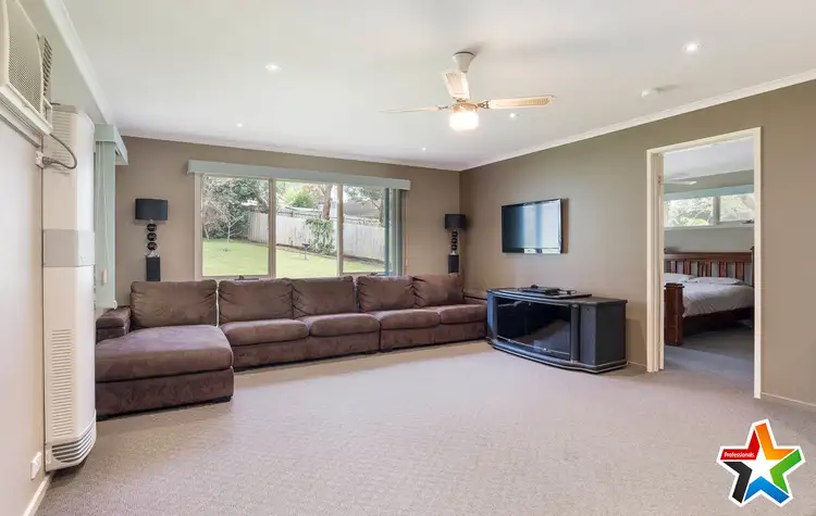 Fifth view of Homely house listing, 38 Batterbee Drive, Mooroolbark VIC 3138