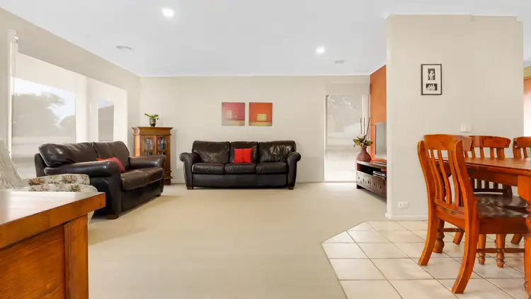 Seventh view of Homely house listing, 2 Rowena Court, Shepparton VIC 3630