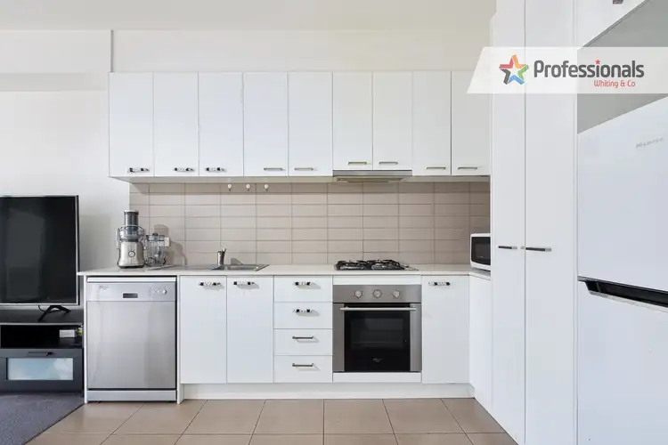 Fourth view of Homely apartment listing, 102/6 Morton Avenue, Carnegie VIC 3163
