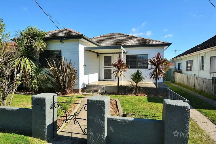 66 Rifle Parade, Lithgow NSW 2790