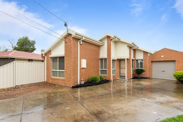 8 Chadwell Place, Kings Park VIC 3021