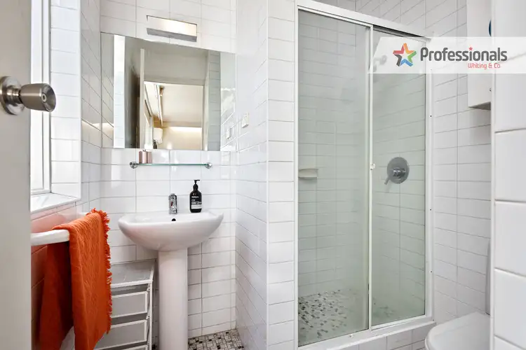 Seventh view of Homely studio listing, 11/92 Grey Street, St Kilda VIC 3182