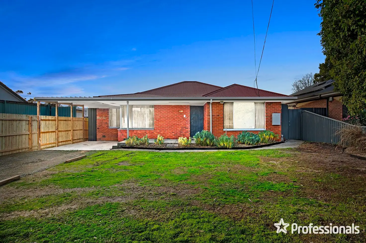 Main view of Homely house listing, 10 Jillian Street, Mooroolbark VIC 3138