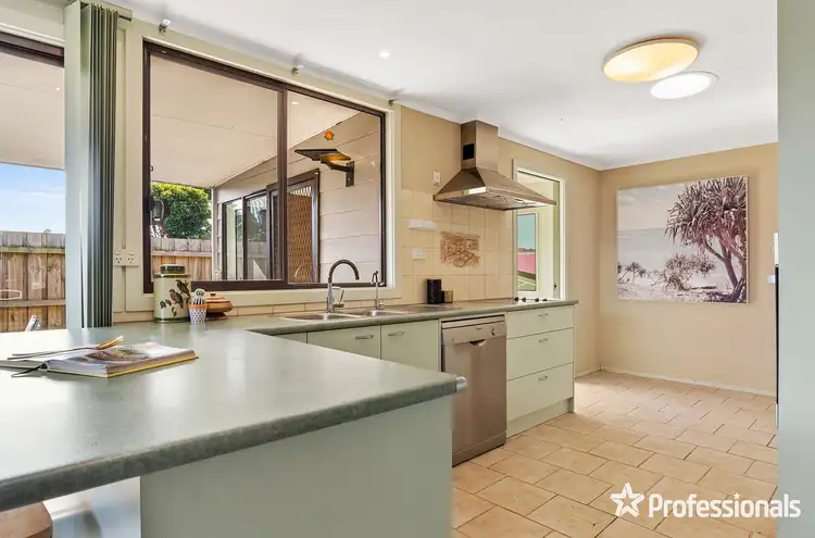 Second view of Homely house listing, 10 Jillian Street, Mooroolbark VIC 3138