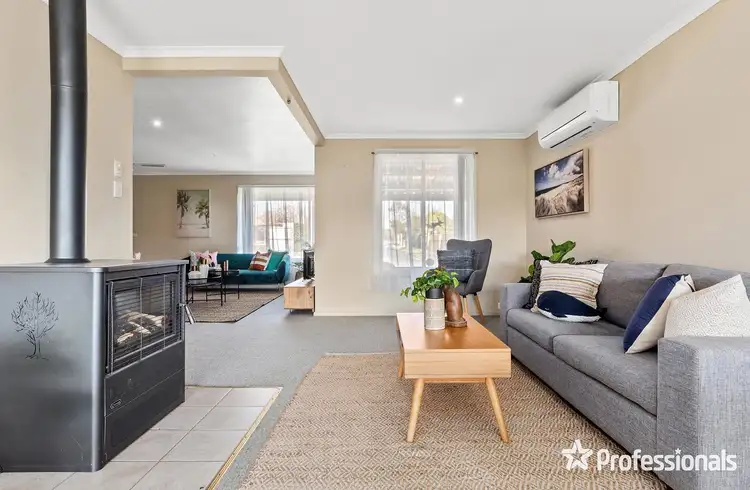 Fifth view of Homely house listing, 10 Jillian Street, Mooroolbark VIC 3138