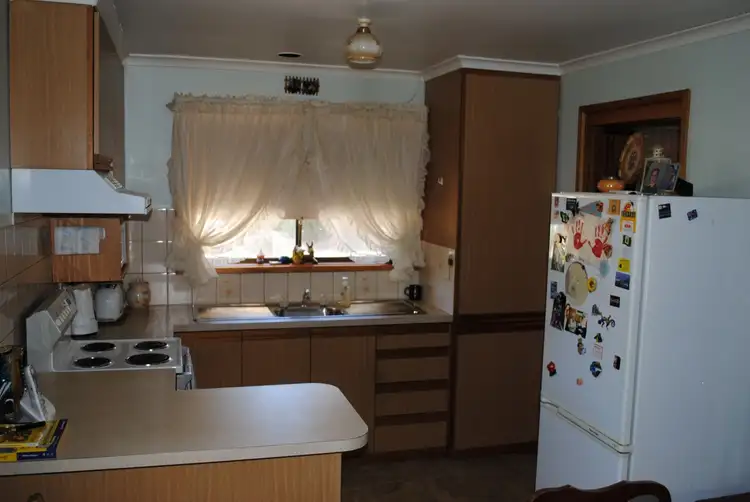 Sixth view of Homely unit listing, 3/99 Clarendon Street, Maryborough VIC 3465