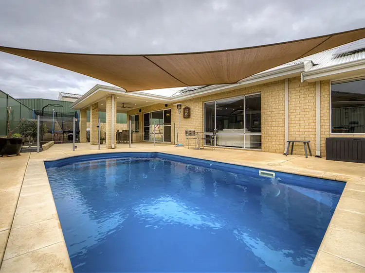 36 Karlak Circuit, Forrestfield WA 6058