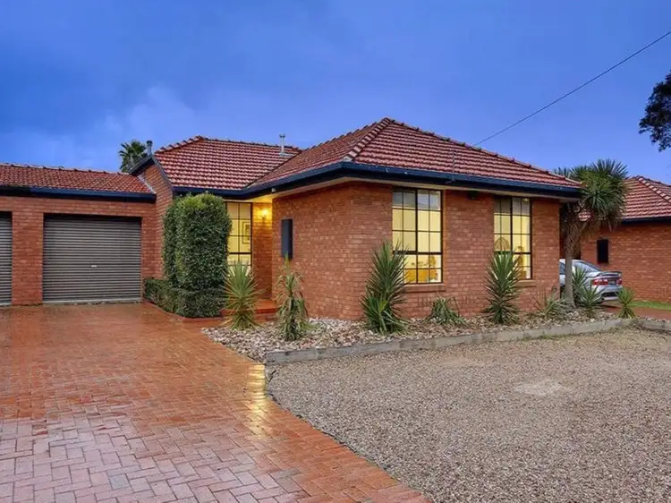 Main view of Homely unit listing, 3 Erskine Way, Sydenham VIC 3037