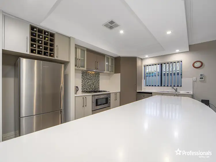 Seventh view of Homely house listing, 48 Lenihan Corner, Wattle Grove WA 6107