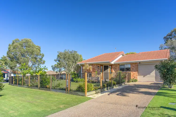 1/2 Edward Avenue, Pottsville NSW 2489