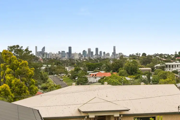 Second view of Homely house listing, 5 Spa Street, Holland Park West QLD 4121