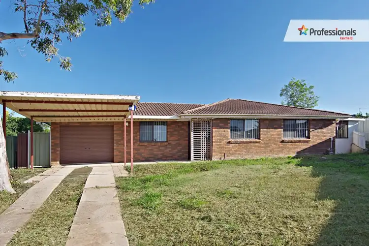4 Ona Close, Bossley Park NSW 2176