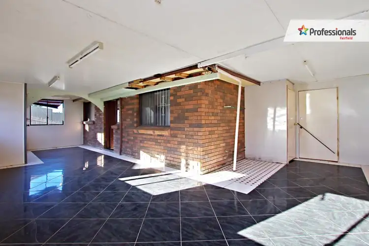 Fifth view of Homely house listing, 4 Ona Close, Bossley Park NSW 2176