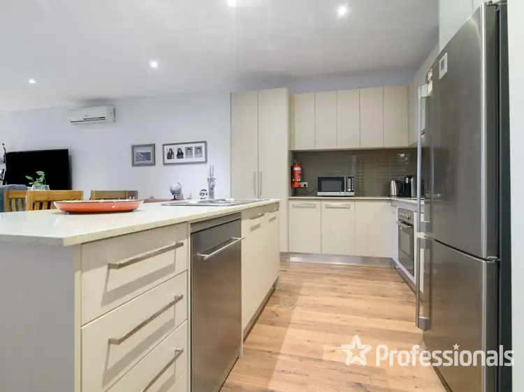 Sixth view of Homely apartment listing, 2/4 Civic Square, Croydon VIC 3136