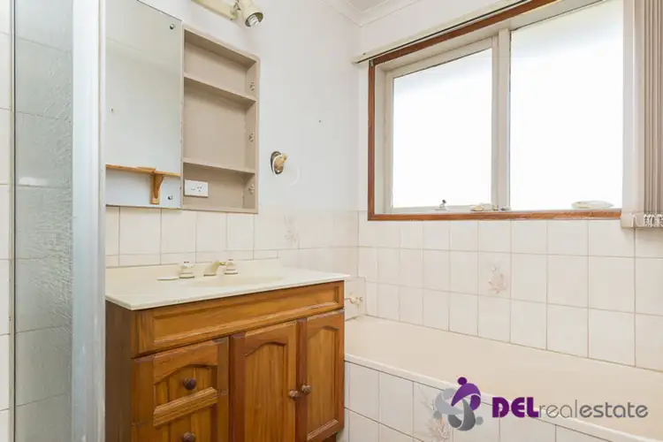 Seventh view of Homely house listing, 1 Edis Court, Endeavour Hills VIC 3802