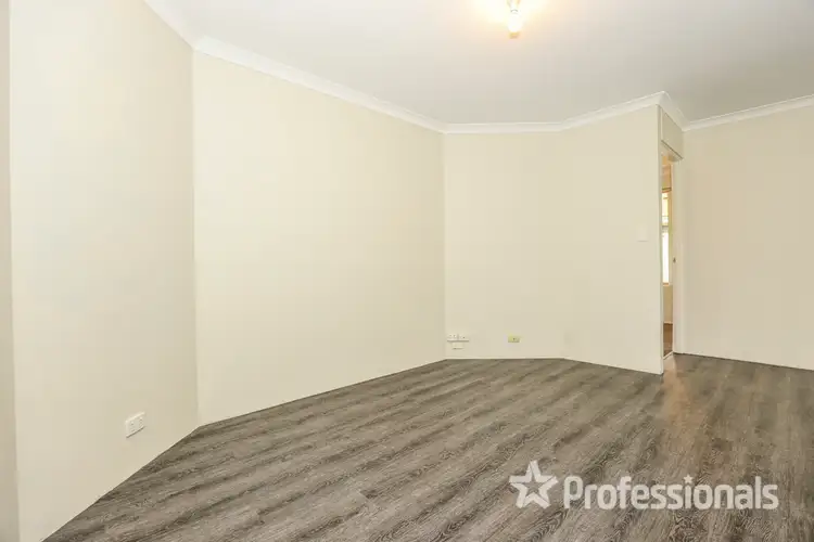 Fourth view of Homely house listing, 8 Bree Close, Atwell WA 6164