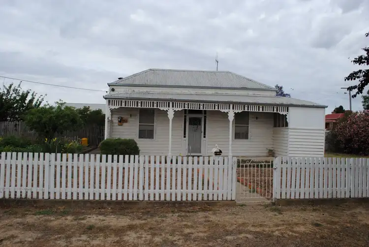 9 Newton Street, Maryborough VIC 3465