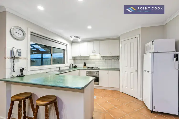 Fourth view of Homely house listing, 17 Samuel Evans Court, Seabrook VIC 3028