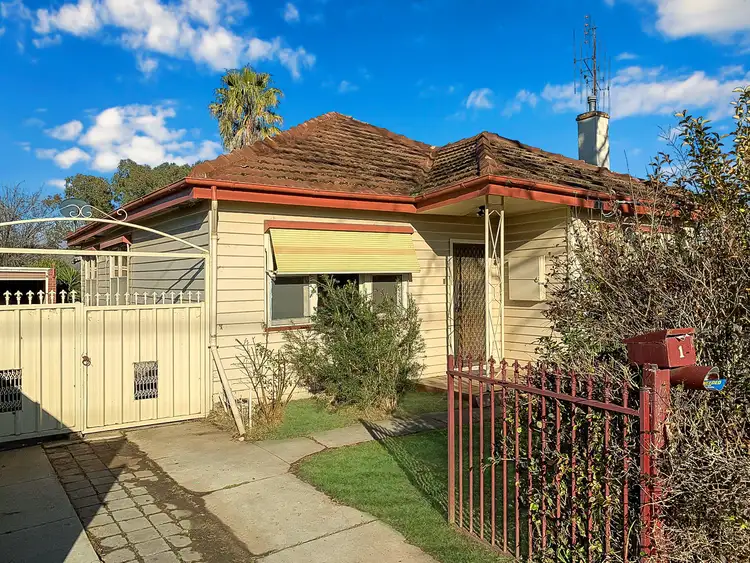 1 Ash Street, Golden Square VIC 3555