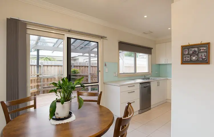 Fifth view of Homely unit listing, 15 Lena Grove, Kilsyth VIC 3137