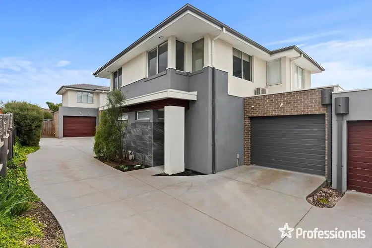 2 Isla Close, Lilydale VIC 3140