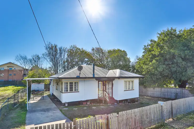 118 Glebe Road, Booval QLD 4304