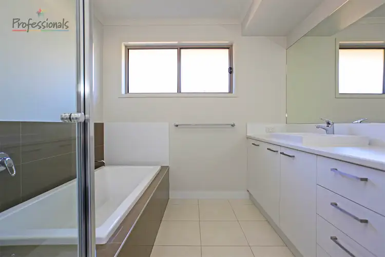 Third view of Homely house listing, 7 Inwood Crescent, Wodonga VIC 3690