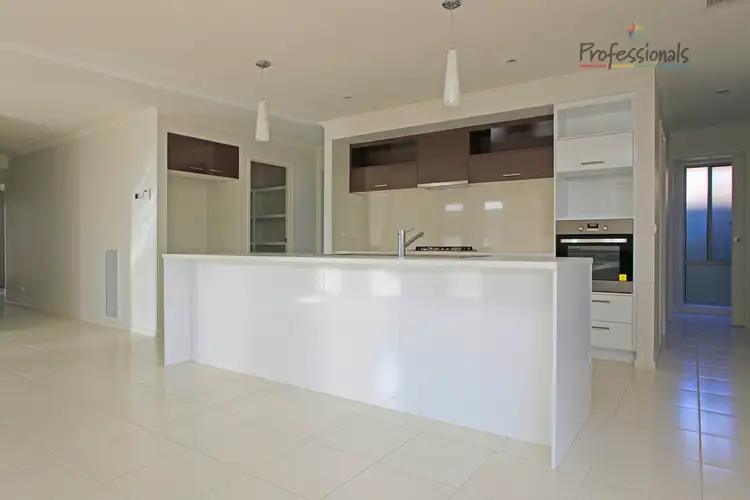 Seventh view of Homely house listing, 7 Inwood Crescent, Wodonga VIC 3690