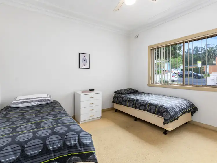 Sixth view of Homely villa listing, 1/5 Berkeley Road, Gwynneville NSW 2500
