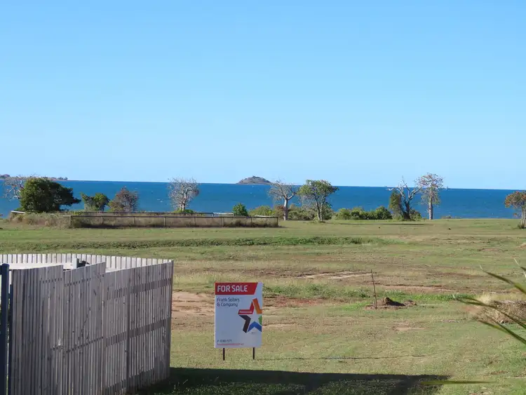 18 Marine Parade, Bowen QLD 4805