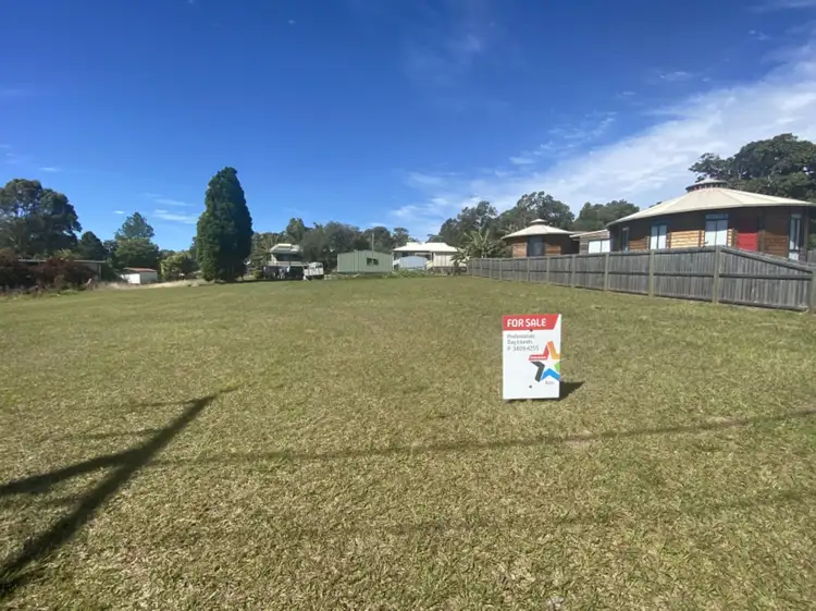 8 Coffea Street, Macleay Island QLD 4184
