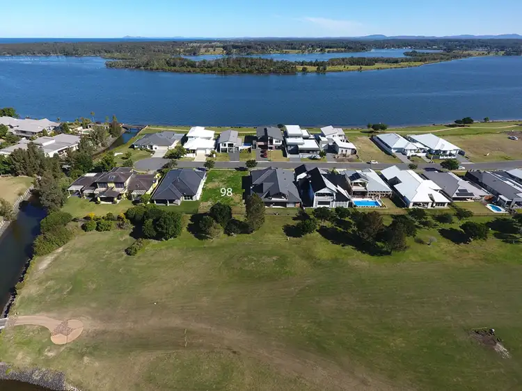 98 Pretoria Parade, Harrington NSW 2427